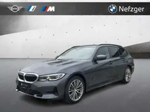 BMW 320 d xDrive Touring Sport Line  Park-Assistent