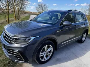 Volkswagen Tiguan Tiguan Diesel 2.0 TDI SCR 4MOTION DSG R-Line