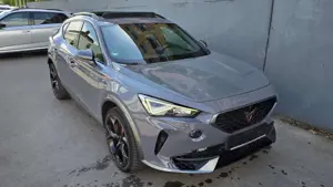 CUPRA Formentor 2.0 TSI VZ 4D DSG Pano/SSL/ACC/360* Bild 2