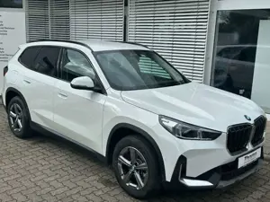 BMW X1 20i sDrive+ada.LED+RF-el.AHK+Navi+Driv.As.Pl.