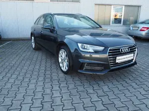 Audi A4 Avant 2.0 TDI S tronic*AHKschwenkbar*Xenon*Navi*