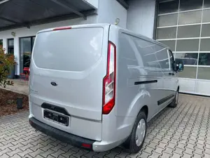 Ford Transit Custom 340 L2  2.0 TDCi Bott Regalausbau Bild 5