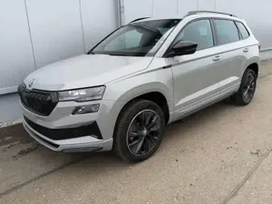Skoda Karoq 1.5TSI DSG Sportline AHK Matrix ACC Navi Sound Tot