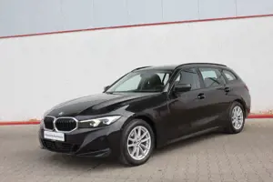 BMW 320 d xDrive Touring LCI Curved Wide 15752€ NETTO