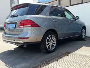 Mercedes-Benz GLE 500 e 4Matic Panorama Leder Navi LED Bild 3