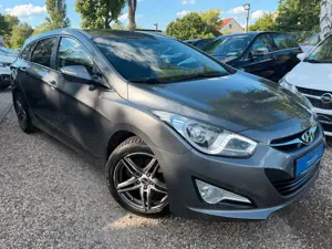 Hyundai i40 World Cup*1.HD*Klima*Temp*Freispr*TÜV NEU