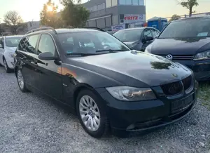 BMW 325 3er Touring 325i Touring. Alufelgen. Panorama Dach Bild 4