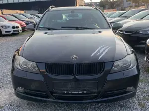 BMW 325 3er Touring 325i Touring. Alufelgen. Panorama Dach Bild 3