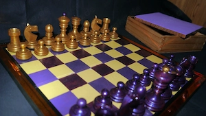 Violetgold Schachspiel Knubbel Schachfiguren + Schachbrett + Holzkiste Chess Schach Bild 5