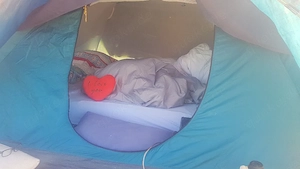 Suche Freundin zum Zelten
