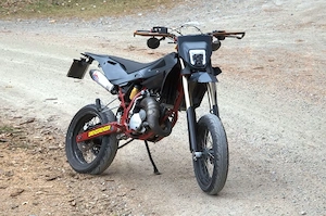  Originale  !Husqvarna SMS 2009 125ccm  2Takter  Bild 1