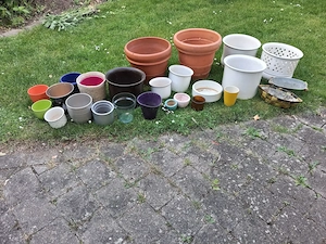 Blumenübertöpfe