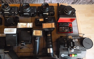 Rollei Kameras mit Objektiven und Blitze
