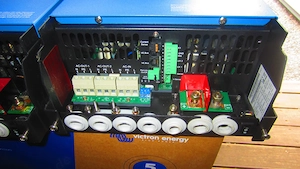 5 Stück Wechselrichter Victron Multiplus-2, (GX) 30000VA 48 Volt 230 Reiner Sinus Bild 6