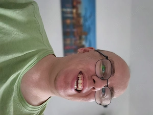 Suche Eine nette Mama die mich zum Adult Baby Mädchen macht 