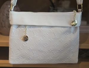 Sehr schöne Tasche  Bild 3