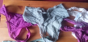 Biete an schöne Strings Gr. SX gebraucht   Bild 2