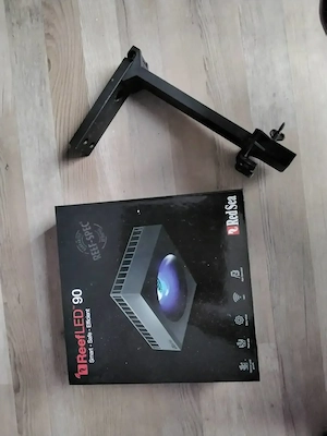 Red Sea Reef LED 90 *defekt* mit Halterung und OVP Aquarium Lampe