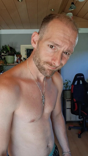 Traut sich eine Frau? Gratis Massage für sie gerne auch ü55