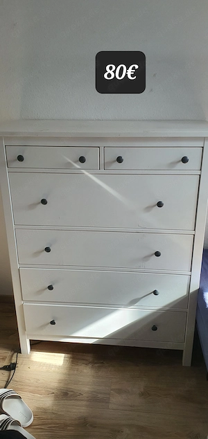 Moving out sale !!