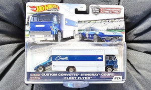 Hot Wheels Team Transport Real Riders 24  Custom Corvette Sting Ray, Fleet Flyer