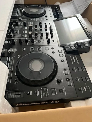 Pioneer XDJ RX3 Bild 4
