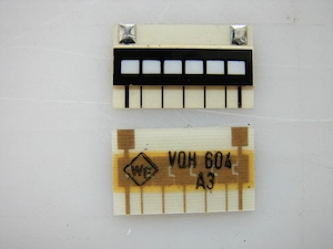 RFT-Ersatzteil VQH604 HMK-D100 HMK-D200 LED-Zeile Kassettenfachblende