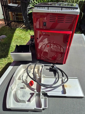 Kaffeemaschine DeLonghi ECAM 23420 SR  Silber  rot    (defekt!!)  Bild 4