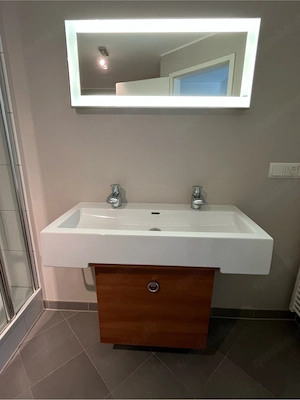 Badezimmer Waschtisch incl. Wandspiegel Bild 4