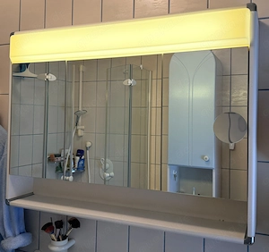 Spiegelschrank 100x76x17 cm (BxHxT)