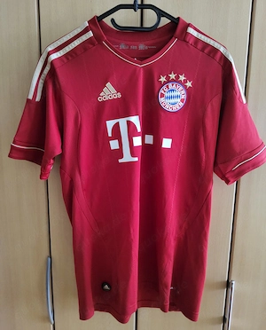 adidas  Trikot  mit  FC  Bayern  Logo  -  Gr.  176  -  Nr. 10  -  Alex