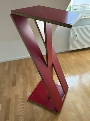 Stehtisch aus Holz - Designerstück in rot Bild 3