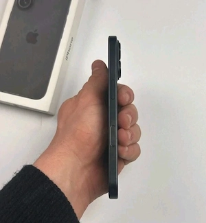 Apple iPhone 16 plus 128GB  gut  neu, funktioniert super Bild 4