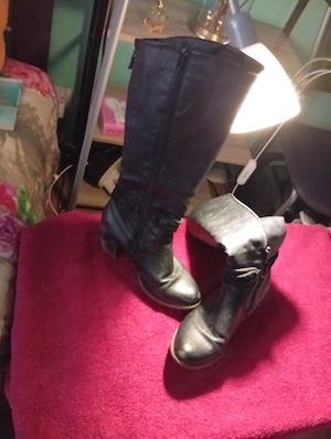 Getragene Stiefel  Bild 2