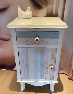 Schränkchen , kl. Kommode mit Schublade   für Wohnzimmer, Schlafzimmer, Flur, Kinderzimmer usw. ....