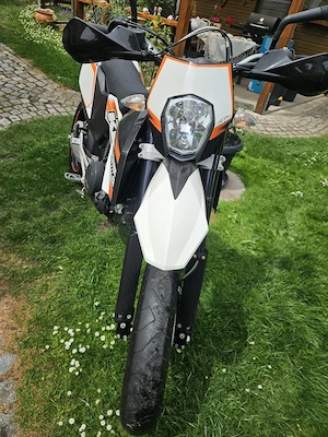 KTM 690 Supermoto