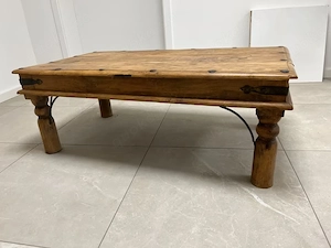 Echtholz Wohnzimmer-  Couchtisch