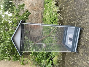 Vogelvoliere 79x69,5x167cm mit Zubehör, einfach zerlegbar, 1 Jahr alt, als Kanarienkäfig verwendet
