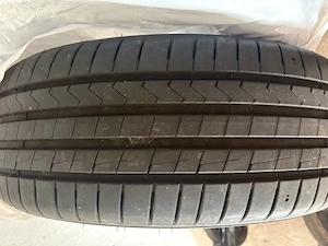Autoreifen 215 55R18