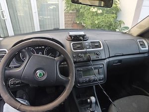 Skoda Fabia II Kombi , Automatik mit Mängeln und abgemeldet Bild 3