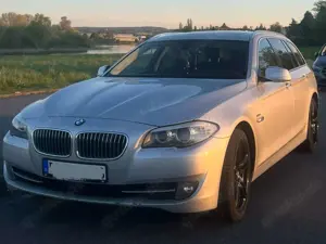 BMW 530 5er Touring Diesel 530d xDrive Touring Aut.