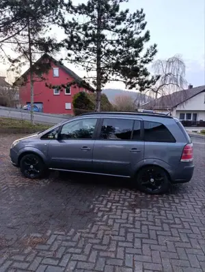 Opel Zafira 1.9 CDTI Edition