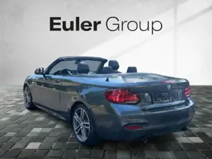 BMW 240 Bild 3