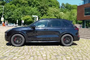 Porsche Cayenne GTS Bild 3