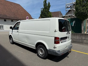 Volkswagen T5 2.5 TDI Kastenwagen   Baujahr 2005