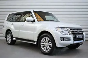 Mitsubishi Pajero 3.2 DI-D SUV-Star+Xenon+AHK+Kamera+7-Sitz