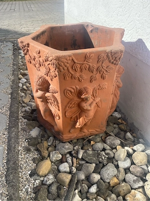 Sehr schöner Blumentopf Terrakotta