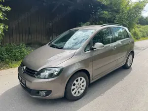 Volkswagen Golf Plus VI Comfortline *PDC*SHZ*8-fach*TÜV NEU