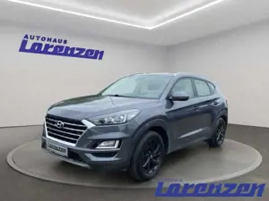 Hyundai TUCSON Trend FL 1.6 TREND Navi Mehrzonenklima DAB SHZ Len