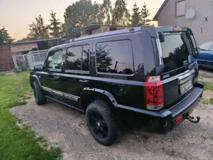 Jeep Commander Bild 3